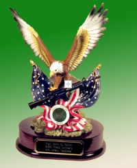 Flying Eagle holding an M 1 Garand Rifle US Army pin