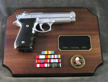 Baretta pistol plaque full size